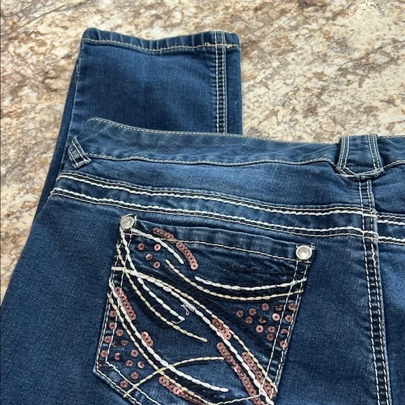 Maurices Women's Skinny Jeans in Dark Blue - Picture 3 of 8